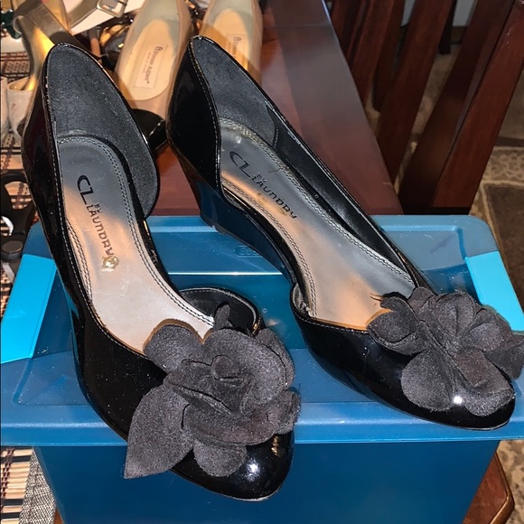 Shoes - Picture 2 of 5